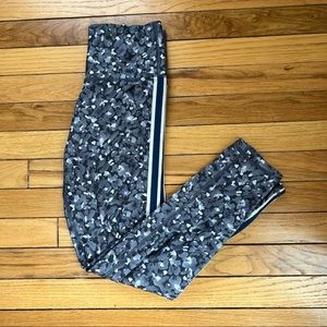 Aerie gray print leggings